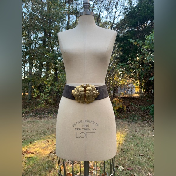 Vintage Leather/Suede & Brass Leaf Belt - Picture 10 of 16